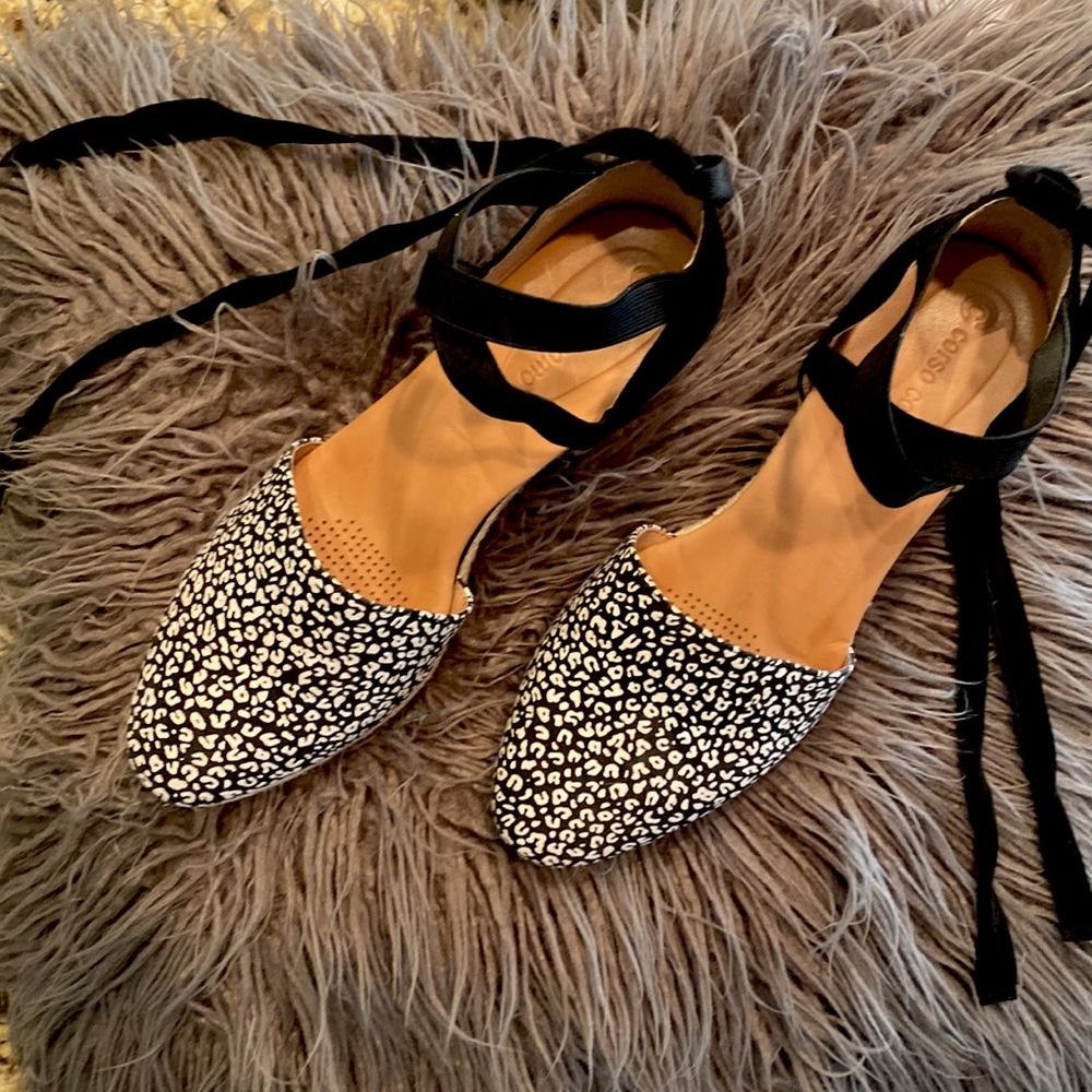 Corso Como super cute and comfortable wedge espadrilles!